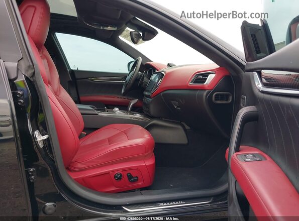 ZAM57XSS3L1354775 2020 MASERATI GHIBLI Black Front interior view