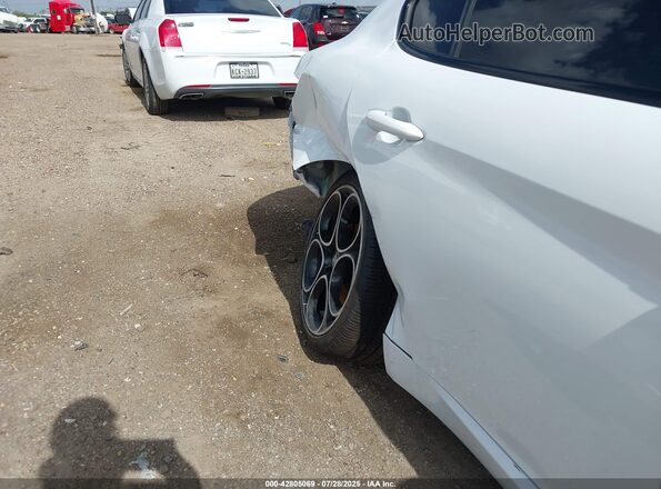 ZARFANBN2N7665760 2022 ALFA ROMEO GIULIA White 