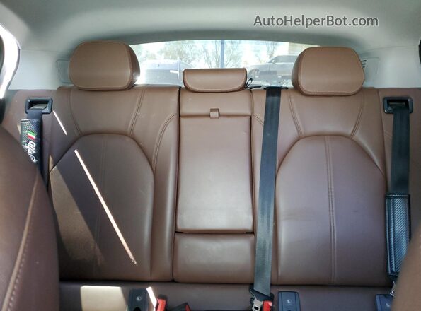 ZASPAKAN0L7C75985 2020 ALFA ROMEO STELVIO White Widok wnętrza z tyłu