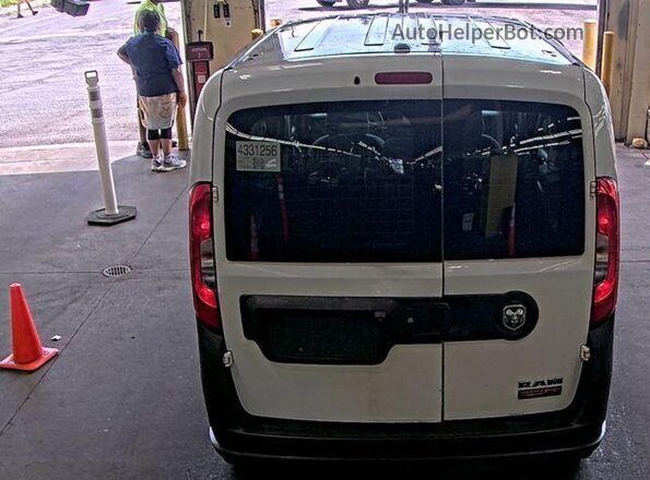 ZFBERFAT3G6C00696 2016 RAM PROMASTER CITY  Vista tres cuartos delantera izquierda