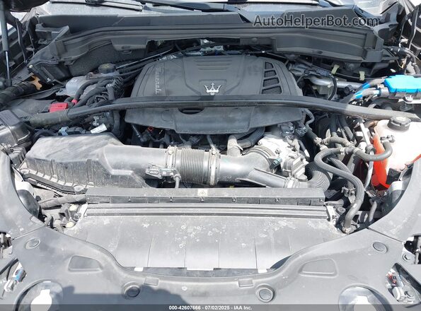 ZN682AVM0P7422381 2023 MASERATI GRECALE Gray Vista trasera