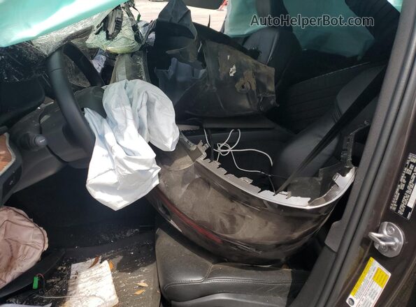 7JRL12TL1RG282490 2024 VOLVO S60 Charcoal Vista del salpicadero
