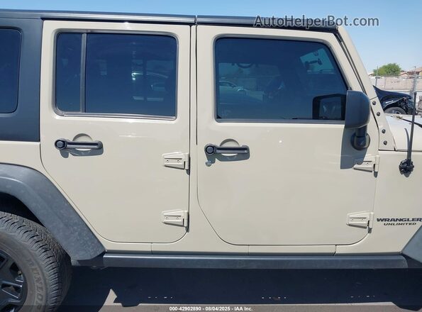 1C4BJWDG2HL638549 2017 JEEP WRANGLER UNLIMITED Tan Widok wnętrza z tyłu