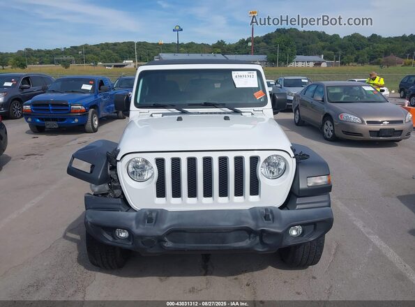 1C4GJXAG1LW207997 2020 JEEP WRANGLER White Rear interior view