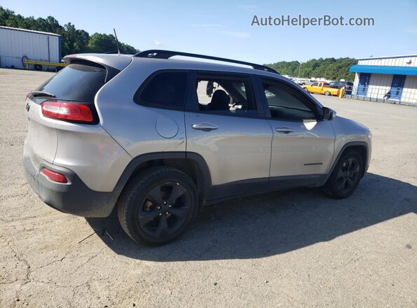 1C4PJLCB5JD519419 2018 JEEP CHEROKEE Silver 