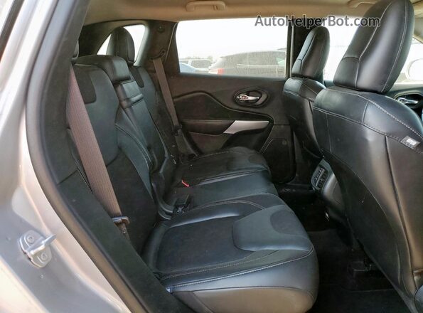 1C4PJLLB3JD621673 2018 JEEP CHEROKEE Silver 
