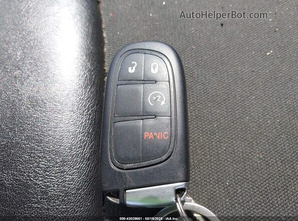 1C4PJMBX1MD172954 2021 JEEP CHEROKEE Silver Dashboard view