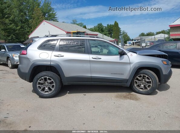 1C4PJMBX1MD172954 2021 JEEP CHEROKEE Silver Rear interior view