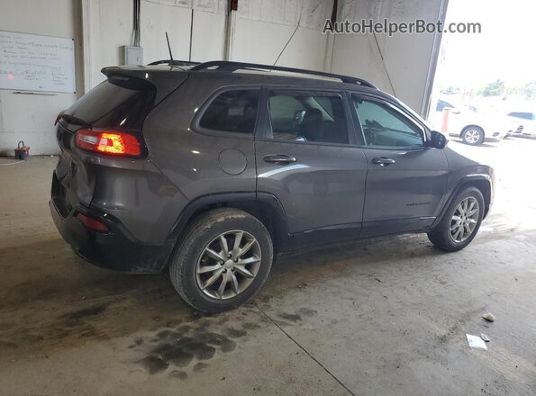 1C4PJMCB9JD599037 2018 JEEP CHEROKEE Gray 