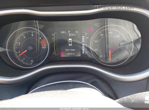 1C4PJMLB9JD502810 2018 JEEP CHEROKEE Black Դիմացի տեսք
