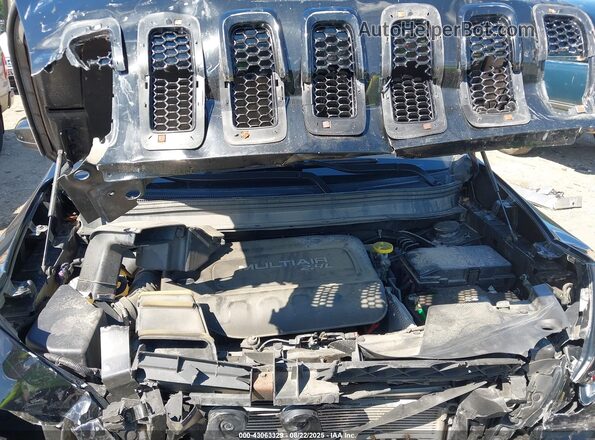 1C4PJMLB9JD502810 2018 JEEP CHEROKEE Black Շարժիչի բաժամունքի տեսք