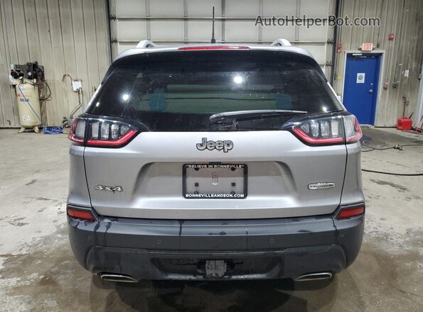 1C4PJMMX5MD214443 2021 JEEP CHEROKEE Silver უკანა ხედი