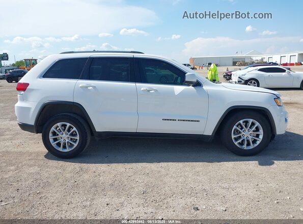 1C4RJEAG1MC831072 2021 JEEP GRAND CHEROKEE White Rear interior view