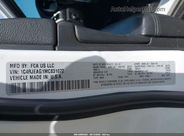 1C4RJEAG1MC831072 2021 JEEP GRAND CHEROKEE White Engine compartment view