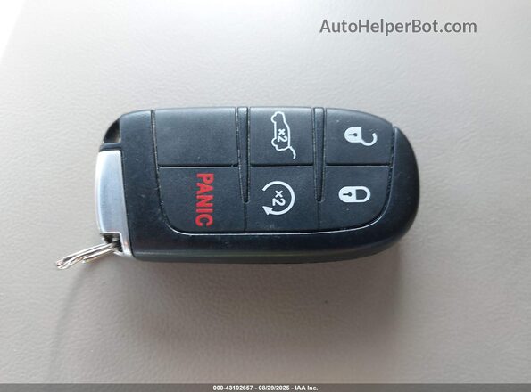 1C4RJFBG9LC141685 2020 JEEP GRAND CHEROKEE Blue Вид панелі приладів
