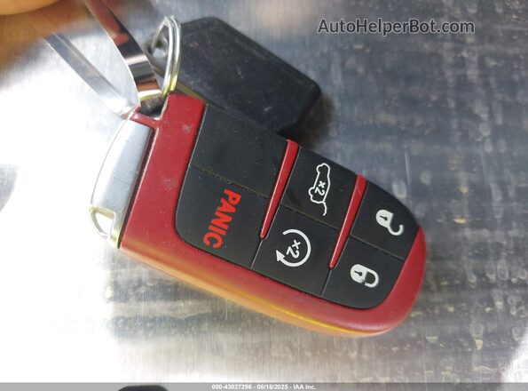 1C4RJFN9XLC438641 2020 JEEP GRAND CHEROKEE Черный Вид панели приборов