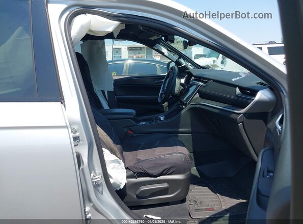 1C4RJHAG6SC268471 2025 JEEP GRAND CHEROKEE Gray Widok wnętrza z przodu