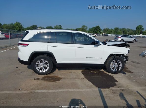 1C4RJHBG4N8556401 2022 JEEP GRAND CHEROKEE White 360 interior view