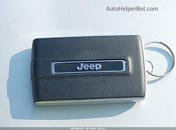 1C4RJHBG4N8556401 2022 JEEP GRAND CHEROKEE White Dashboard view