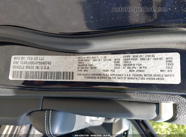 1C4RJHBG4P8846740 2023 JEEP GRAND CHEROKEE Dark Blue Вид подкапотного пространства