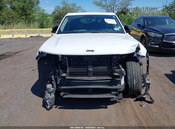 1C4RJHBG6PC510973 2023 JEEP GRAND CHEROKEE White Vista frontal