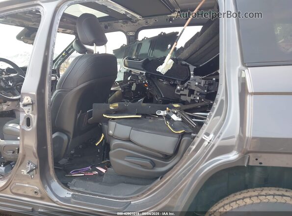 1C4RJKAG3S8683070 2025 JEEP GRAND CHEROKEE L Серый Вид наклейки с VIN-кодом