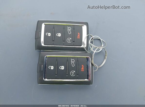 1C4RJKBG1M8135697 2021 JEEP GRAND CHEROKEE L White Вид панелі приладів