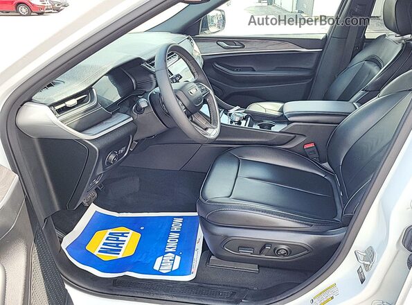 1C4RJKBG5R8512555 2024 JEEP GRAND CHEROKEE  Widok wnętrza z tyłu