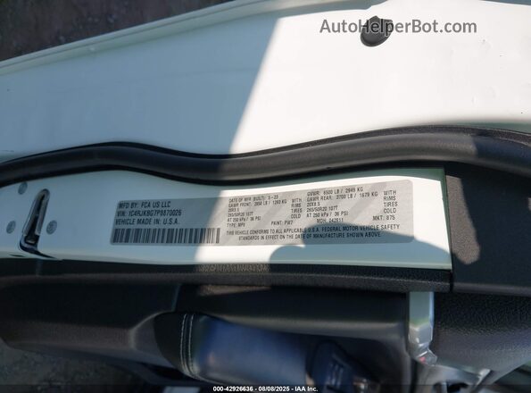 1C4RJKBG7P8870026 2023 JEEP GRAND CHEROKEE White Widok komory silnika