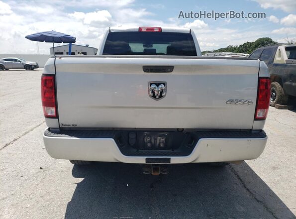 1C6RR7FG2JS264179 2018 RAM 1500 Серебряный 