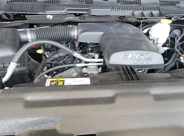 1C6RR7FG5PS534143 2023 RAM 1500 CLASSIC Белый Вид сзади