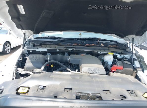 1C6RR7GG8MS525592 2021 RAM 1500 CLASSIC White უკანა ხედი