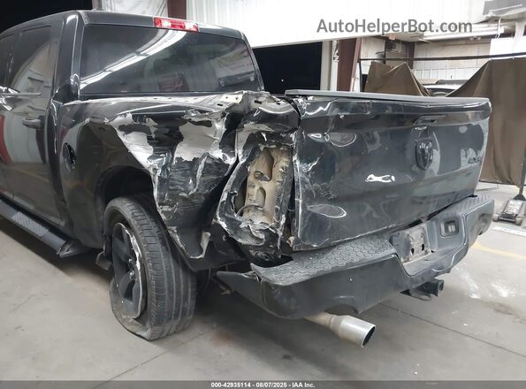 1C6RR7KT1JS271370 2018 RAM 1500 Black 