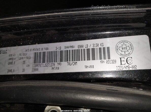 1C6RR7KT1JS271370 2018 RAM 1500 Black 