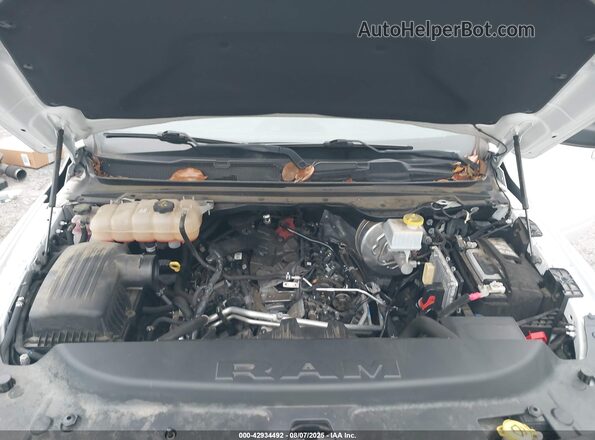 1C6RREFG4MN689457 2021 RAM 1500 White 