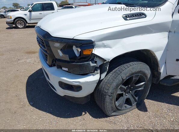 1C6RREFT4LN186605 2020 RAM 1500 Белый Вид спереди