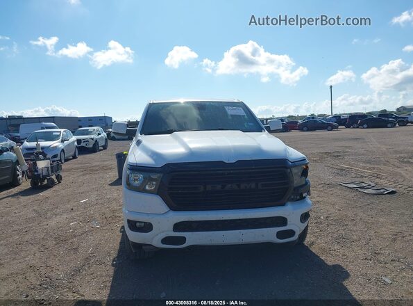 1C6RREFT4LN186605 2020 RAM 1500 Белый Вид щитка приборов
