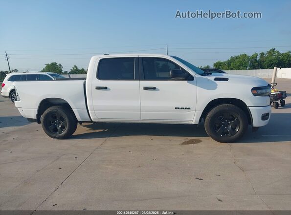 1C6RREGGXSN634409 2025 RAM 1500 White Vista interior trasera
