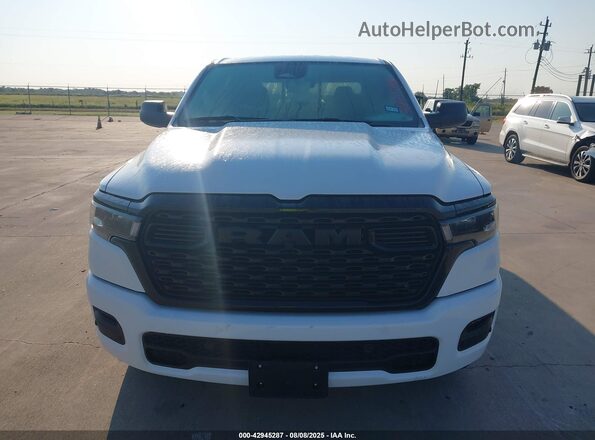 1C6RREGGXSN634409 2025 RAM 1500 White Vista del cuadro de instrumentos