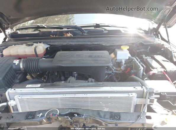 1C6RRFFG3NN439649 2022 RAM 1500 Gray Հետևի տեսք