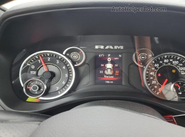1C6RRFGG9PN620482 2023 RAM 1500  Вид задніх сидінь