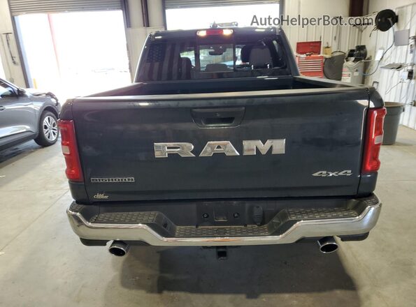 1C6SRFFP7SN668588 2025 RAM 1500 Gray Հետևի տեսք
