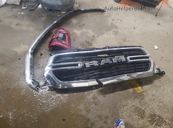1C6SRFFT2MN632047 2021 RAM 1500 Серебряный Вид подкапотного пространства