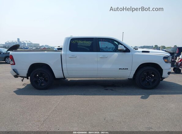 1C6SRFFT5LN282802 2020 RAM 1500 White Vista interior trasera