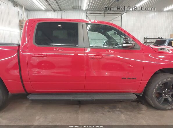 1C6SRFFT7NN254888 2022 RAM 1500 Красный Панорамный вид салона 360°