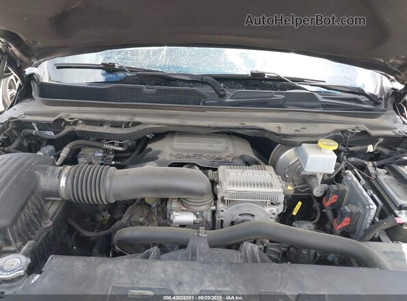 1C6SRFHT6NN303009 2022 RAM 1500 Серый Вид сзади