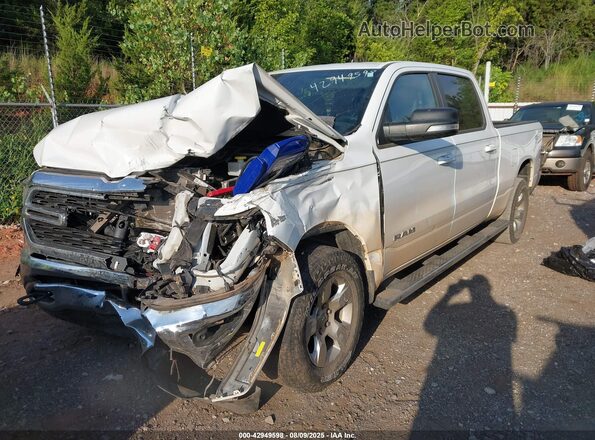 1C6SRFMT1NN339860 2022 RAM 1500 White Առջևի ձախ երեք քառորդ տեսարան