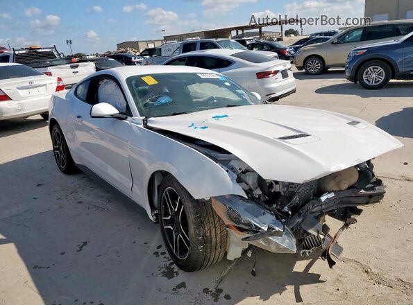 1FA6P8THXM5107027 2021 FORD MUSTANG Белый Вид спереди