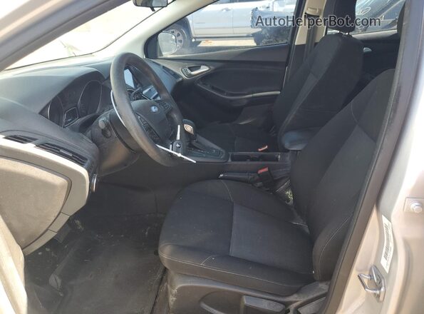 1FADP3H24JL223605 2018 FORD FOCUS Silver 
