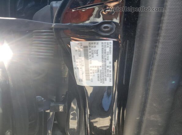1FADP3H24JL250139 2018 FORD FOCUS Black 